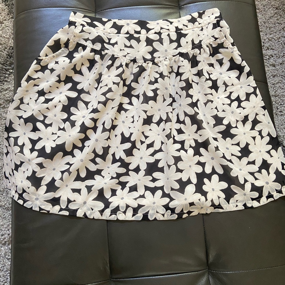 B.club women’s skirt size S